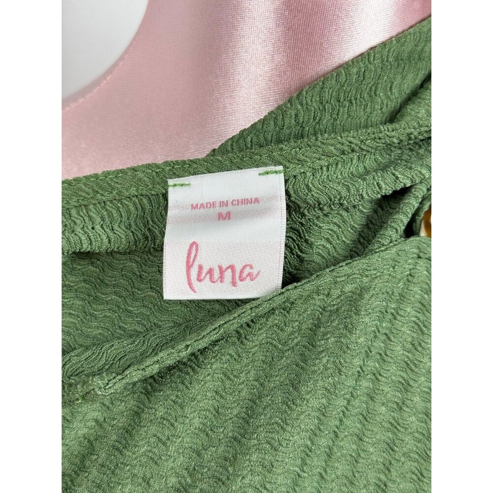 Luna Green Textured Blouse Roll Tab Sleeve Casual Lightweight Top Size M - Picture 4 of 5